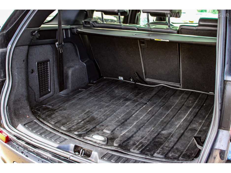 2019 Land Rover Discovery Sport - image 30