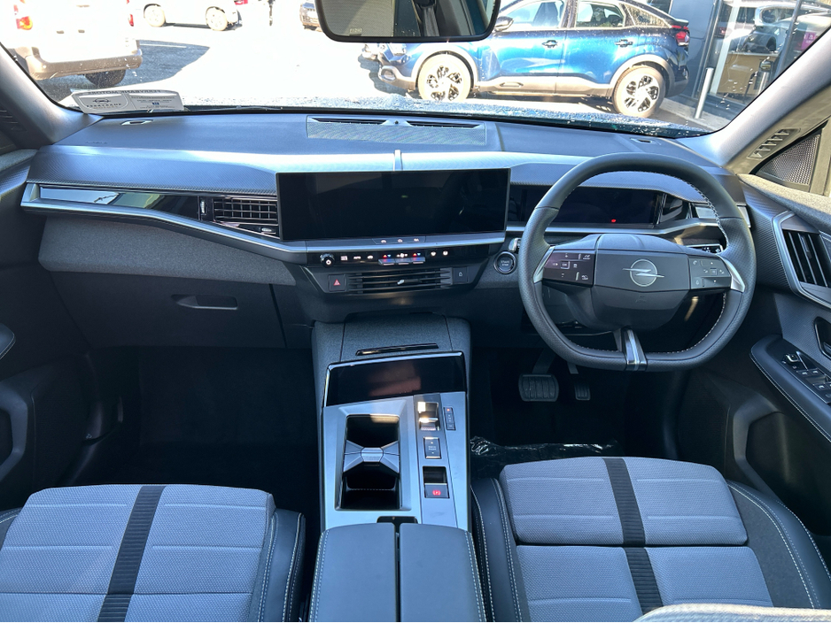 2026 Opel Grandland GS1.2 Hybrid €46,600