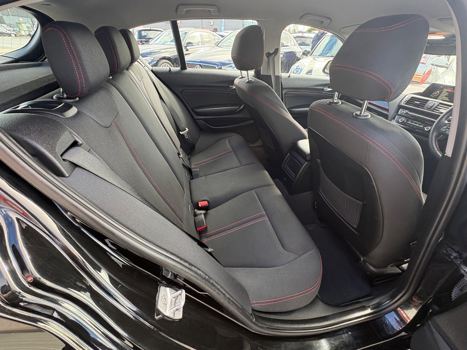 2016 BMW 1 Series - image 22