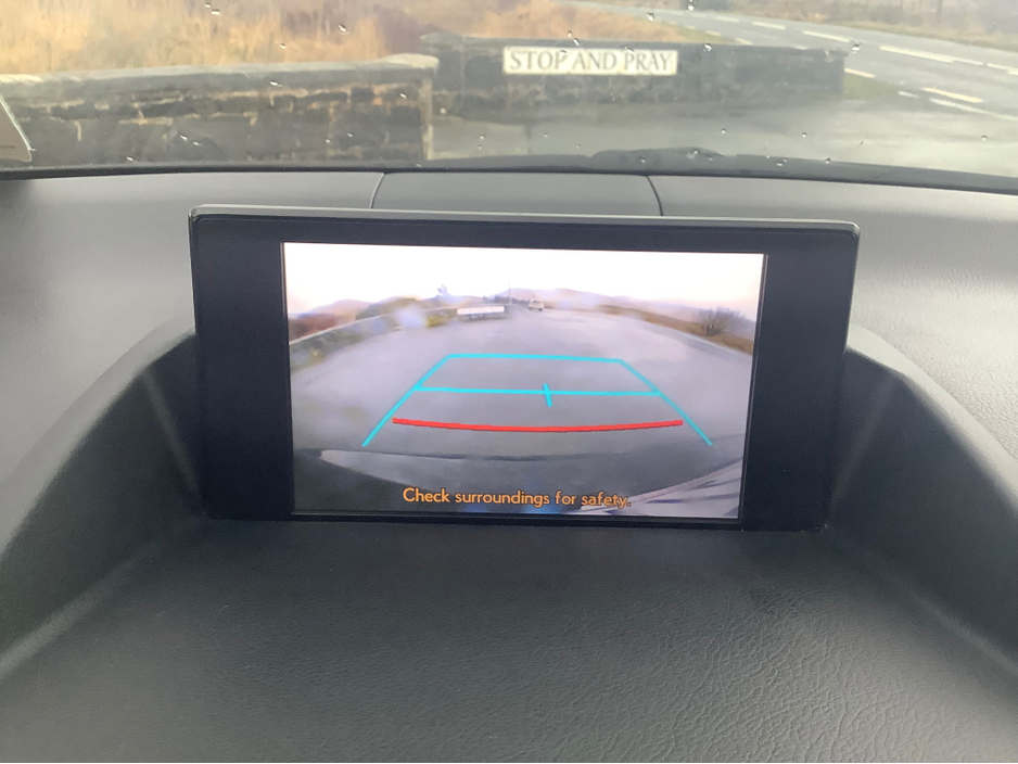 2017 Lexus CT 200 h - image 4