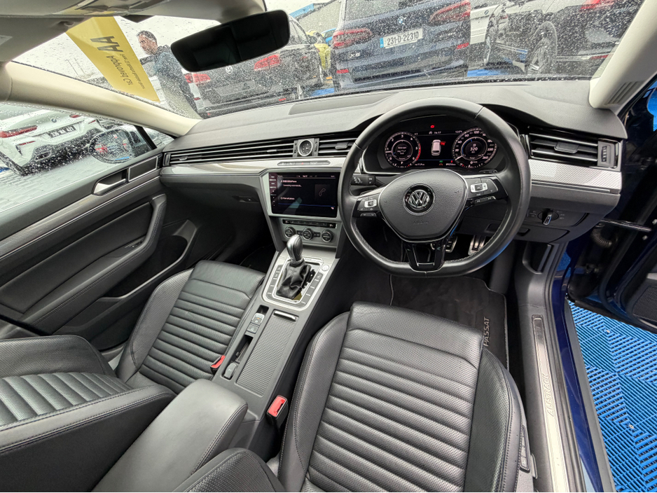 2020 Volkswagen Passat - image 16