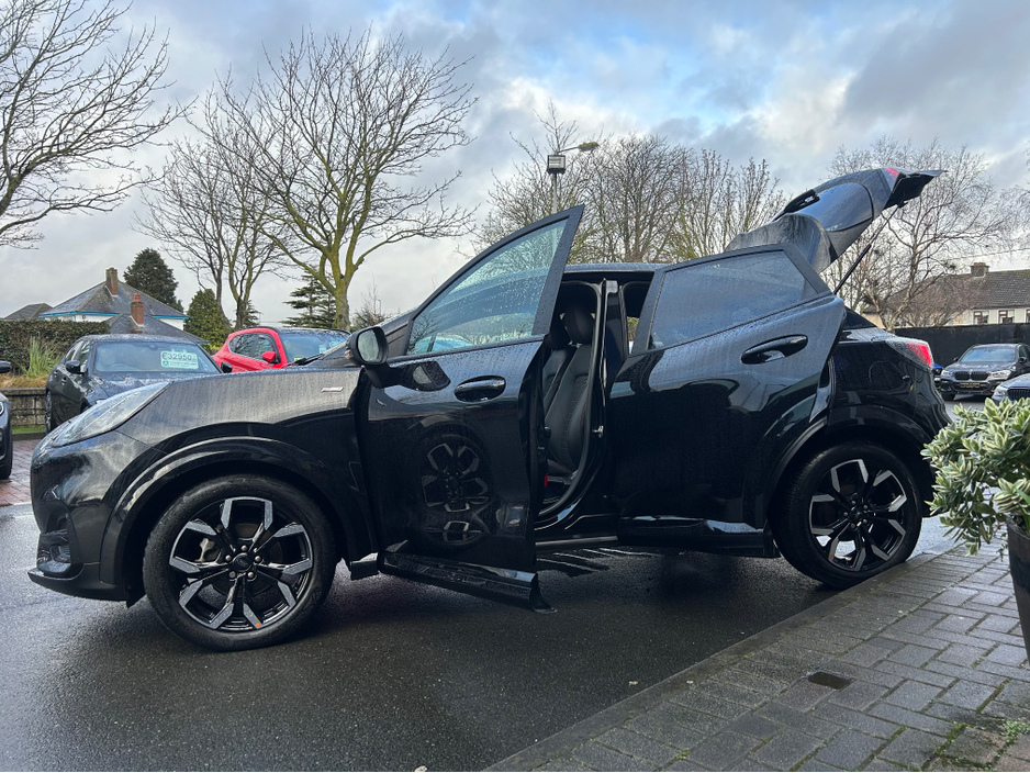 2023 Ford Puma ST-LINE X MHEV- Stunning in Panther Black with ST Detail - Top Trade-Ins & Great Finance Deals - Assured Dealer Warranty - €21,950