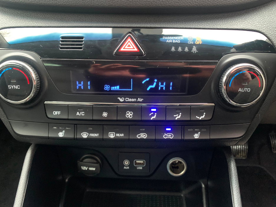 2017 Hyundai Tucson 1.7 CRDI EXECUTIVE 5DR // GREAT CONDITION // LEATHER, HEATED SEATS AND SAT NAV // €12,950