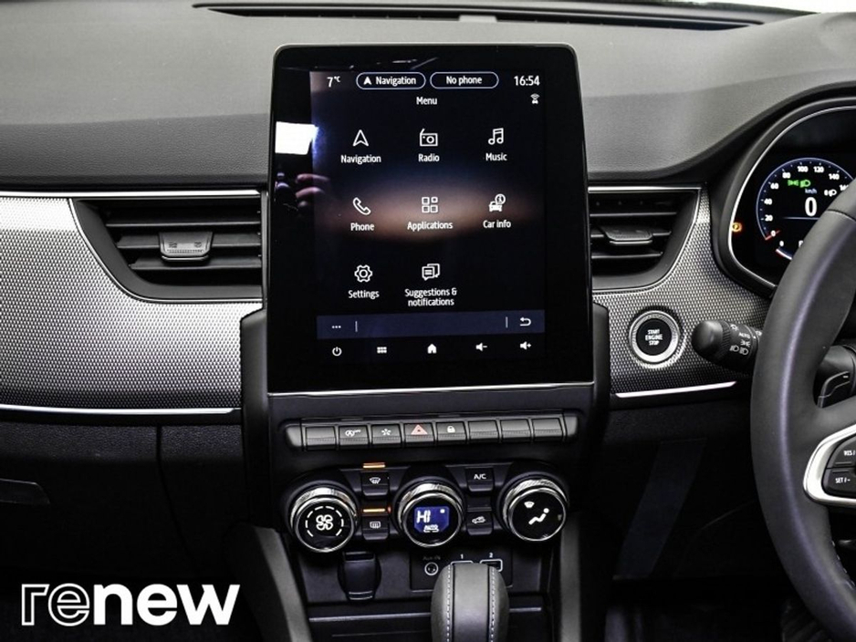 2025 Renault Arkana - image 12