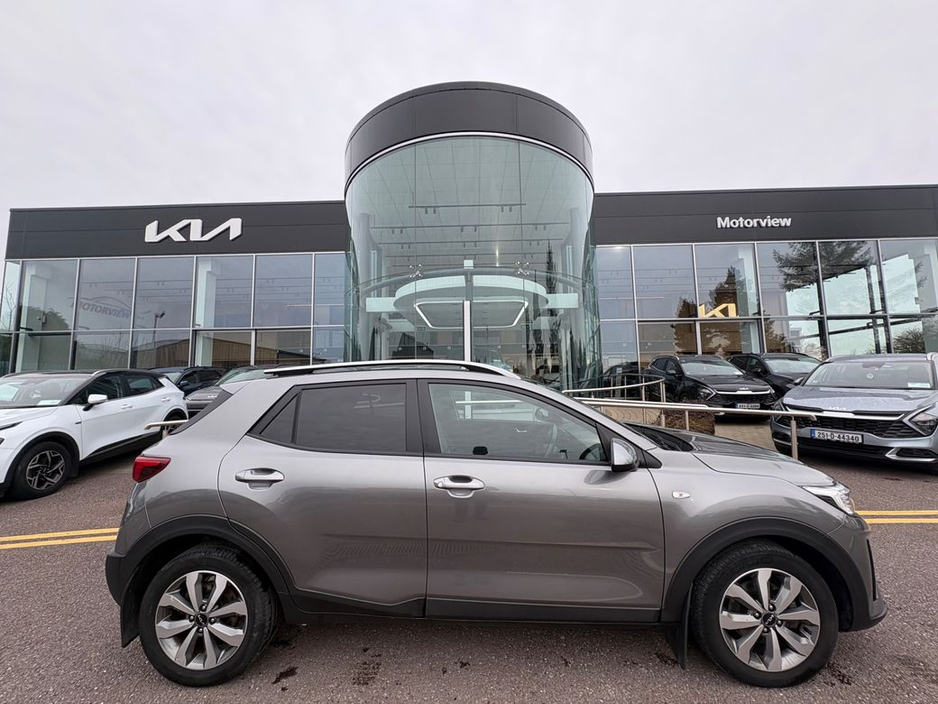 2024 Kia Stonic 1.0P 242 5 YEARS KIA WARRANTY! ONE OWNER FROM NEW! SHOWROOM CONDITION! Reversing Camera, Lane Departure Warning, Multi-Function Steering Wheel, €23,900