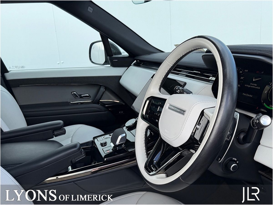 2023 Land Rover Range Rover Sport - image 17