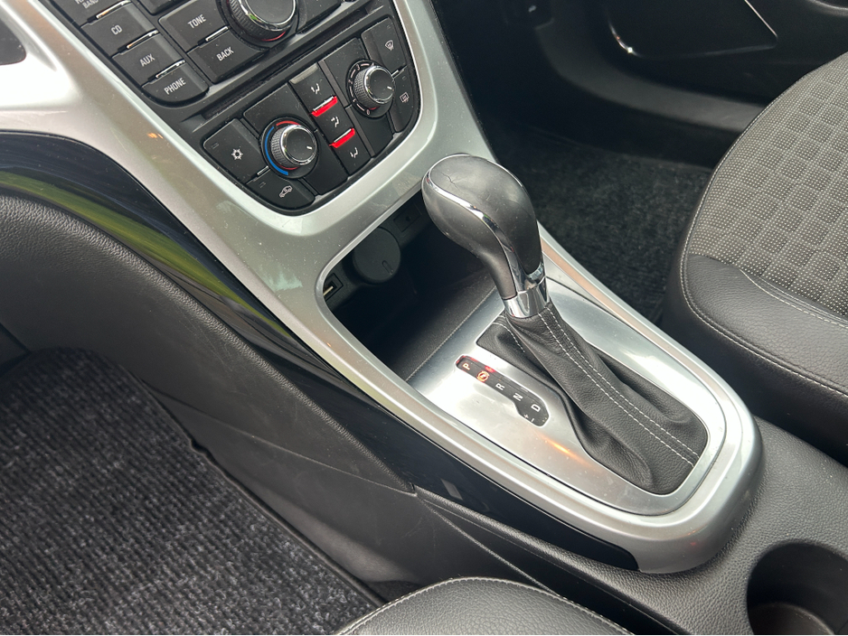 2016 Opel Astra SRI GTC AUTOMATIC ONLY 65K WITH BRAND NEW NCT UNTIL 3/2027///STUNNING INTERIOR//LOW TAX//LOVELY IRISH CAR €9,999