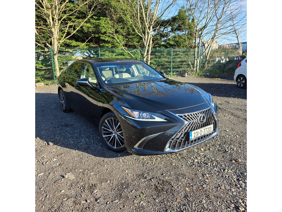 2023 Lexus ES 300 H ES300h Dynamic €43,950