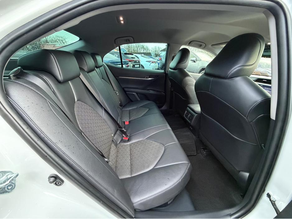 2020 Toyota Camry - image 15