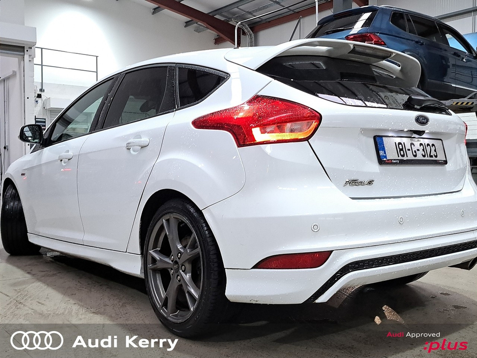 2018 Ford Focus - image 26