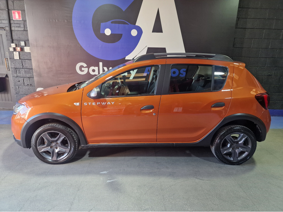 2018 Dacia Sandero - image 5