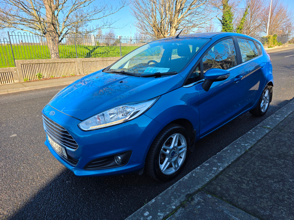 2014 Ford Fiesta - image 6