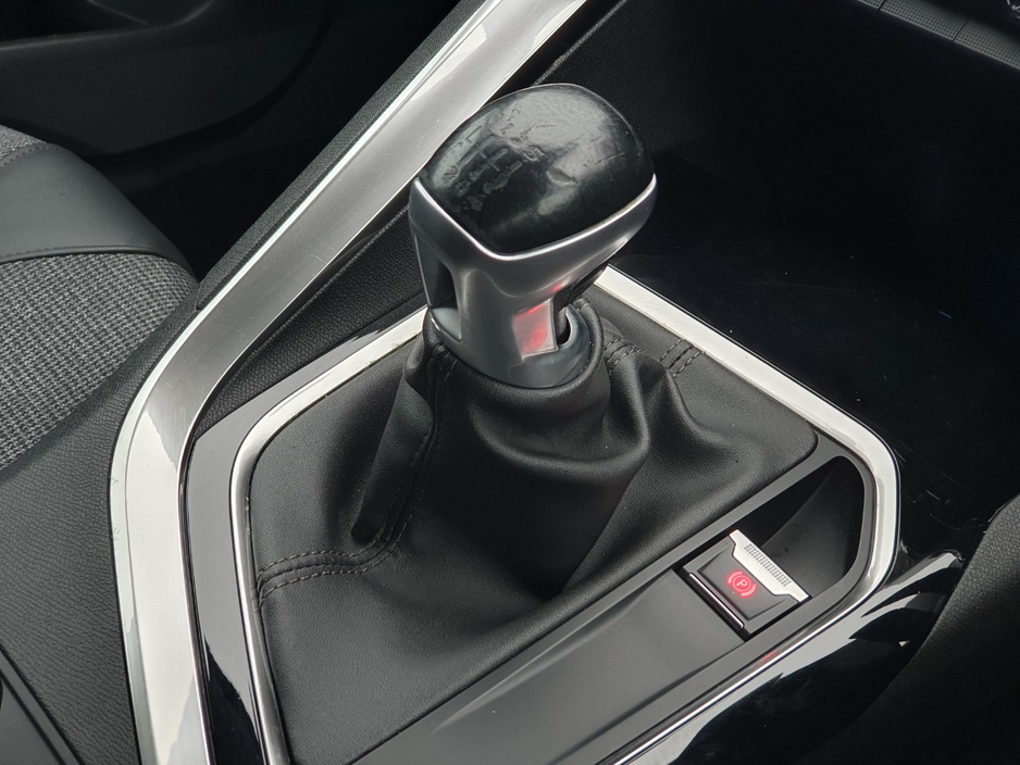 2020 Peugeot 3008 - image 19