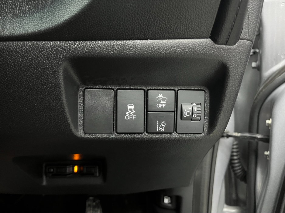 2022 Honda Shuttle €17950 2022 HONDA SHUTTLE HYBRID SENSING 1.5 AUTOMATIC / CRUISE CONTROL / REVERSE CAMERA AND MORE €17,950