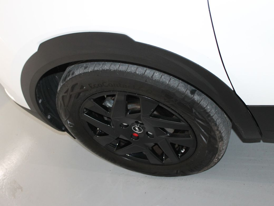 2022 Opel Mokka - image 30