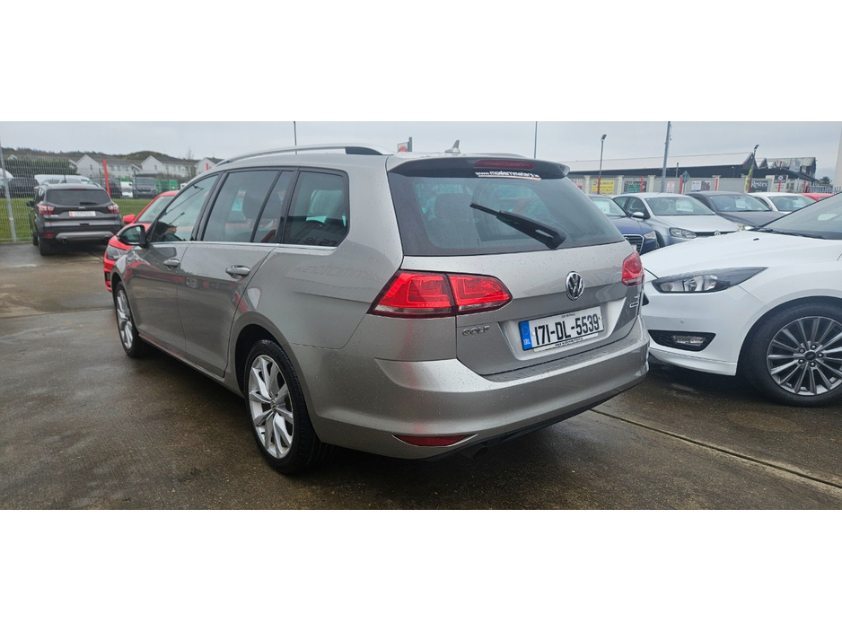 2017 Volkswagen Golf - image 11