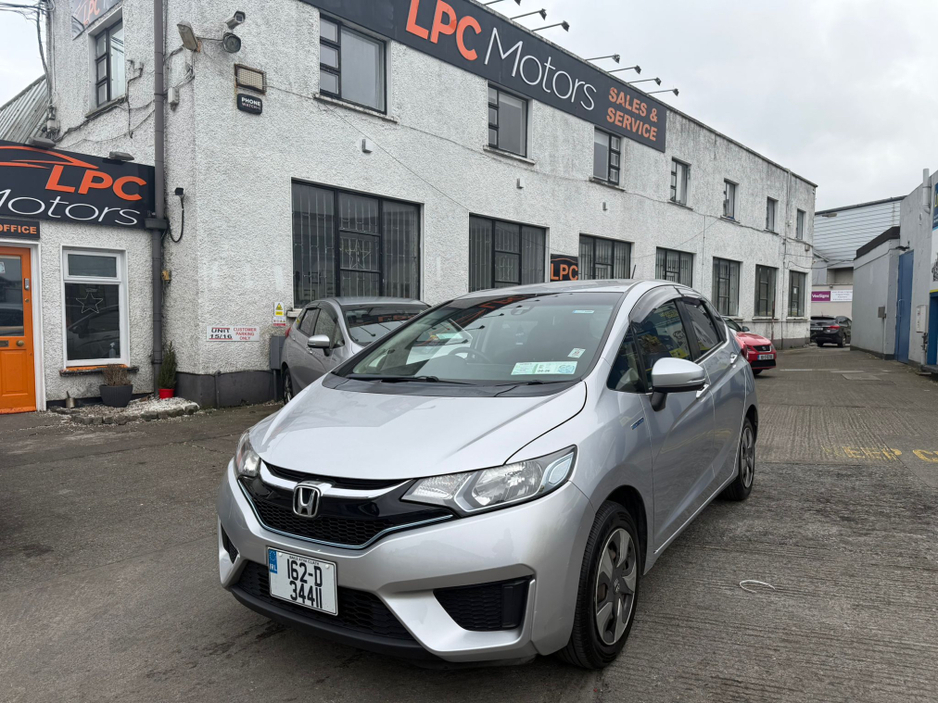 2016 Honda Fit - image 8