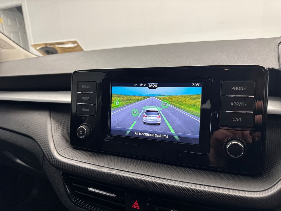 2023 Skoda Fabia - image 19