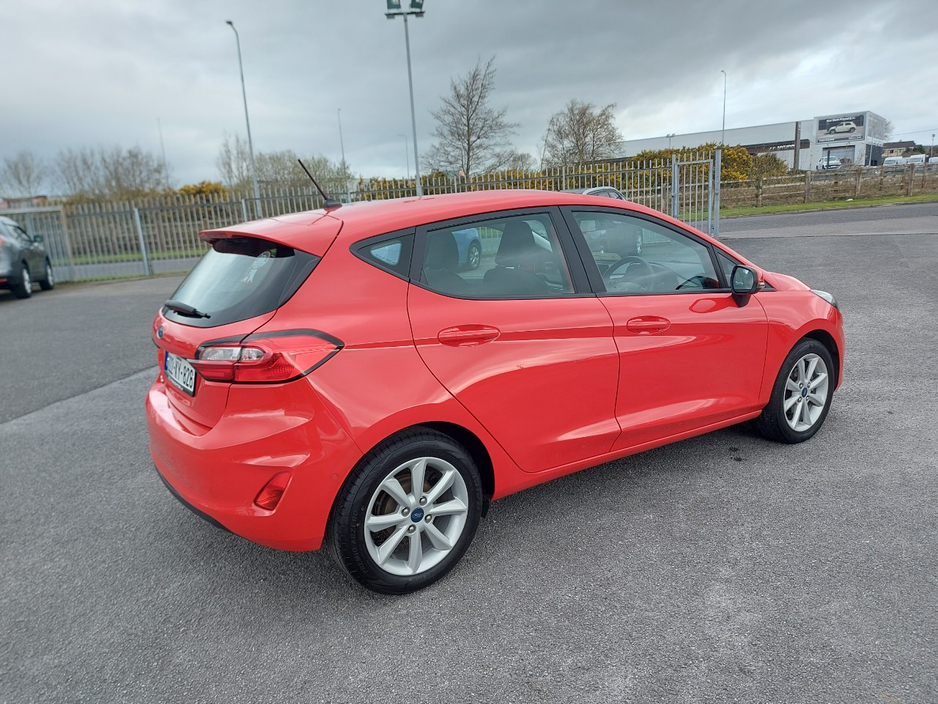 2022 Ford Fiesta - image 7