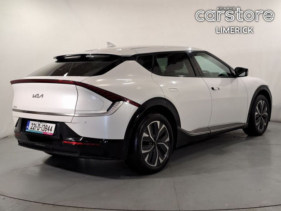 2022 Kia EV6 - image 3
