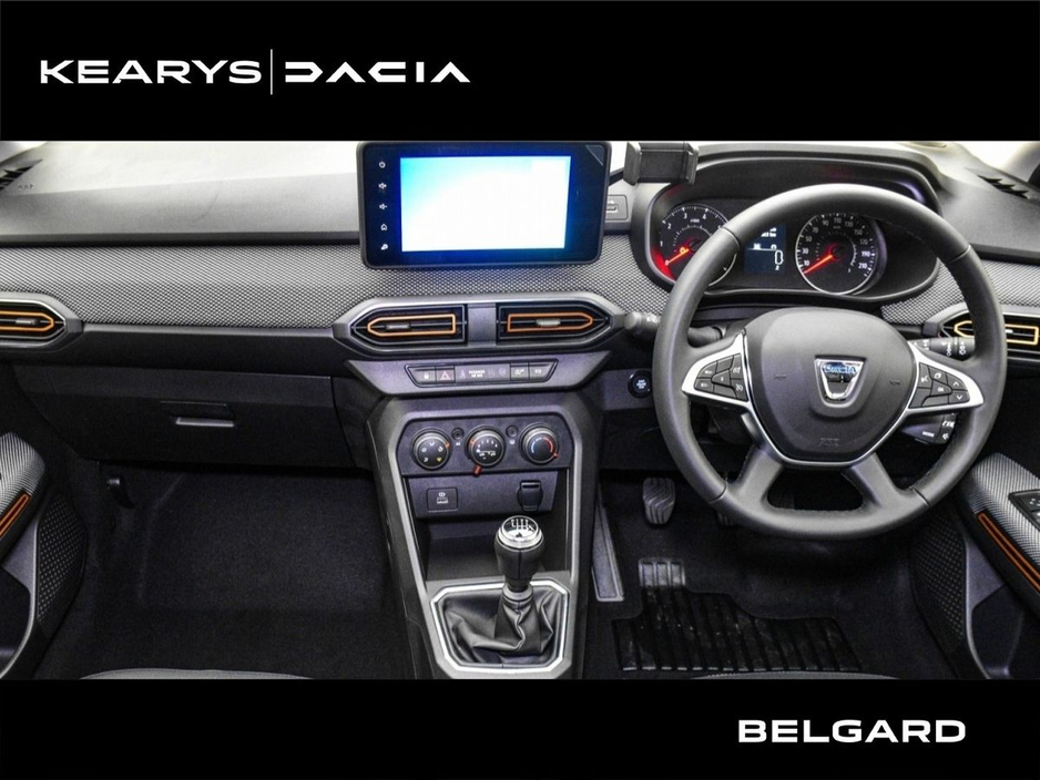 2021 Dacia Sandero Stepway - image 2