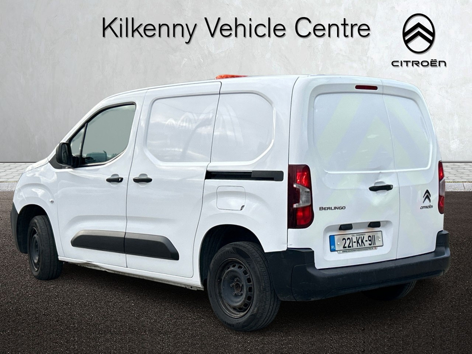 2022 Citroen Berlingo - image 2