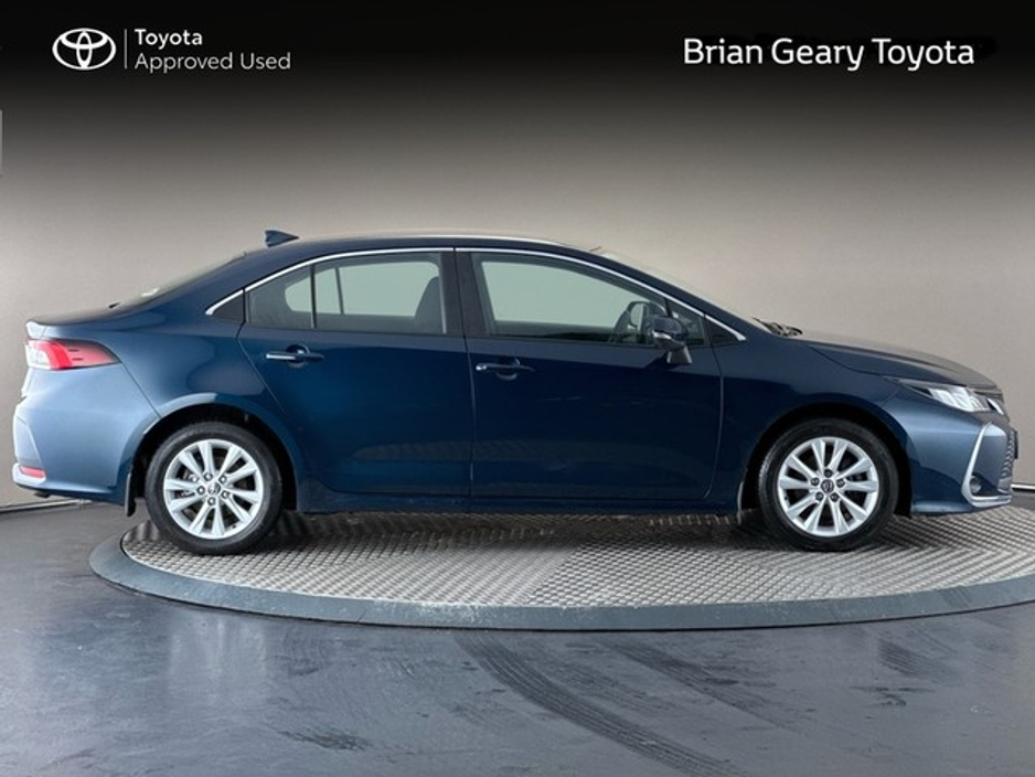 2024 Toyota Corolla HYBRID LUNA SALOON €27,950