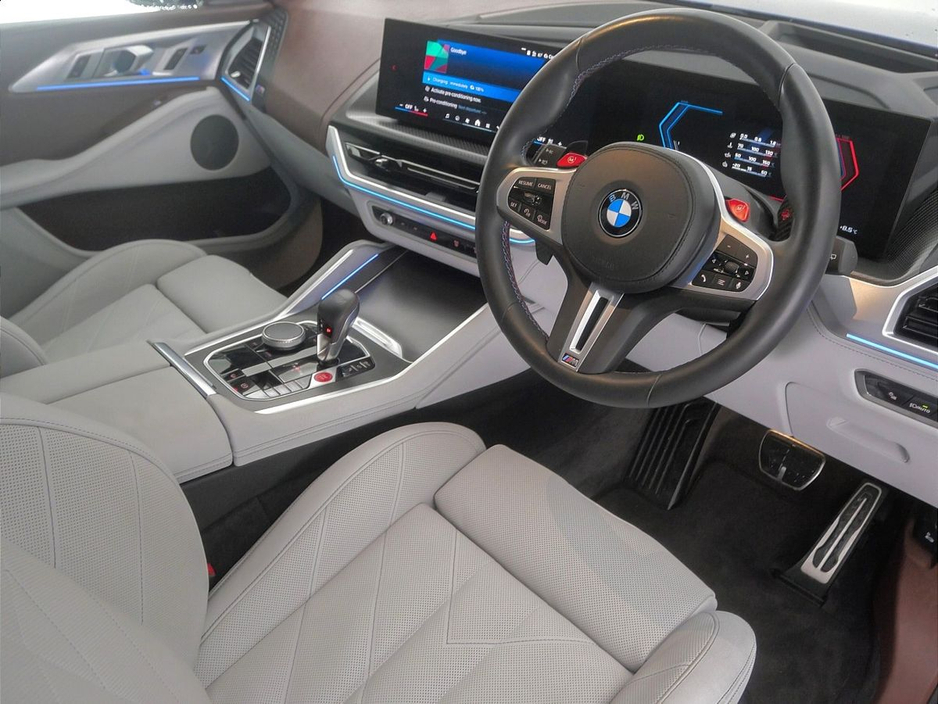 2025 BMW XM 50e €129,900