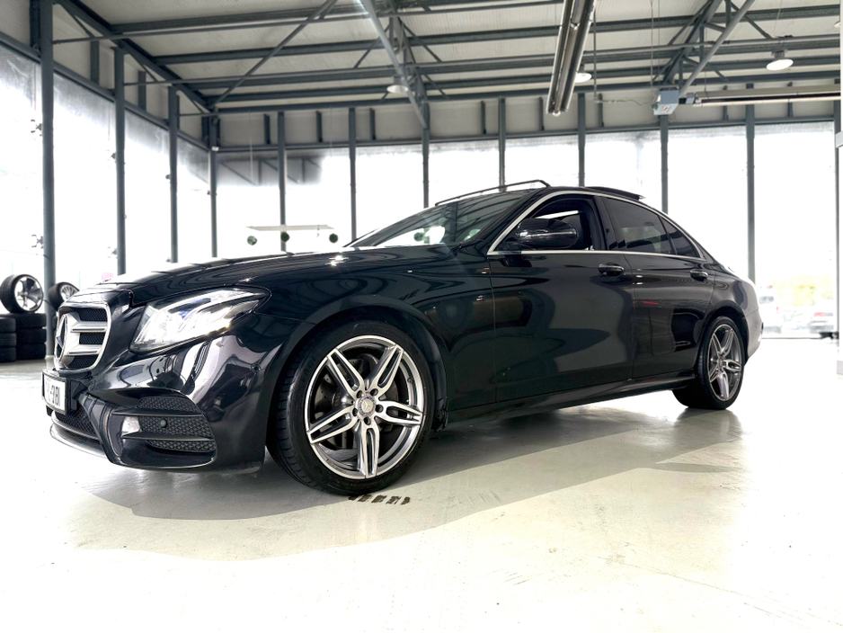 2016 Mercedes-Benz E Class - image 3