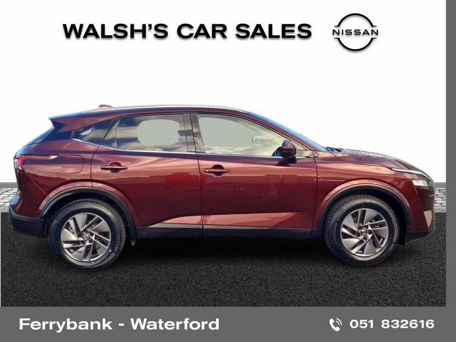 2022 Nissan Qashqai 1.3 HYB SV + Glass Roof Pack €25,950