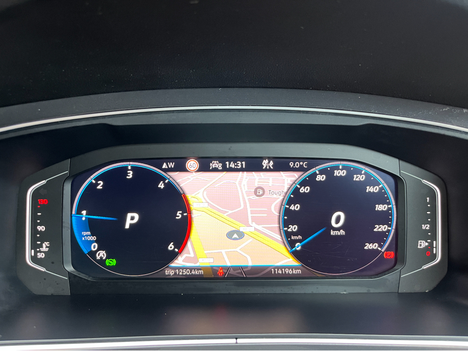 2023 Volkswagen Tiguan Allspace R-LINE 7 SEATER AUTOMATIC 2.0 TDI DIESEL //SAT NAV//ADAPTIVE CRUISE CONTROL//REVERSE CAMERA//HEATED SEATS AND STEERING WHEEL// €42,950