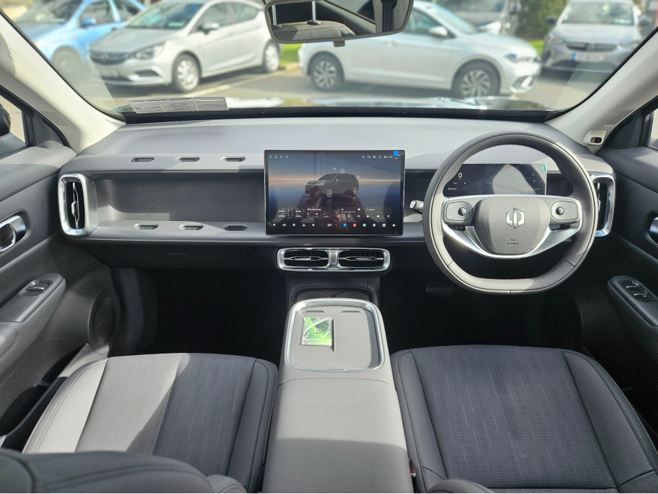 2026 Leapmotor B10 - image 2