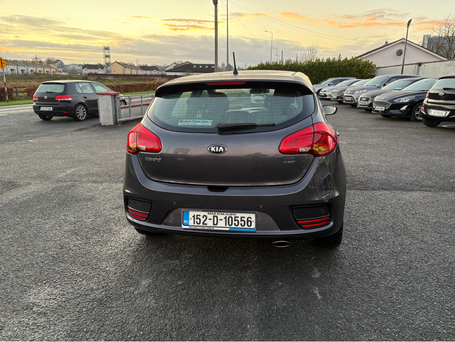 2015 Kia Ceed - image 4