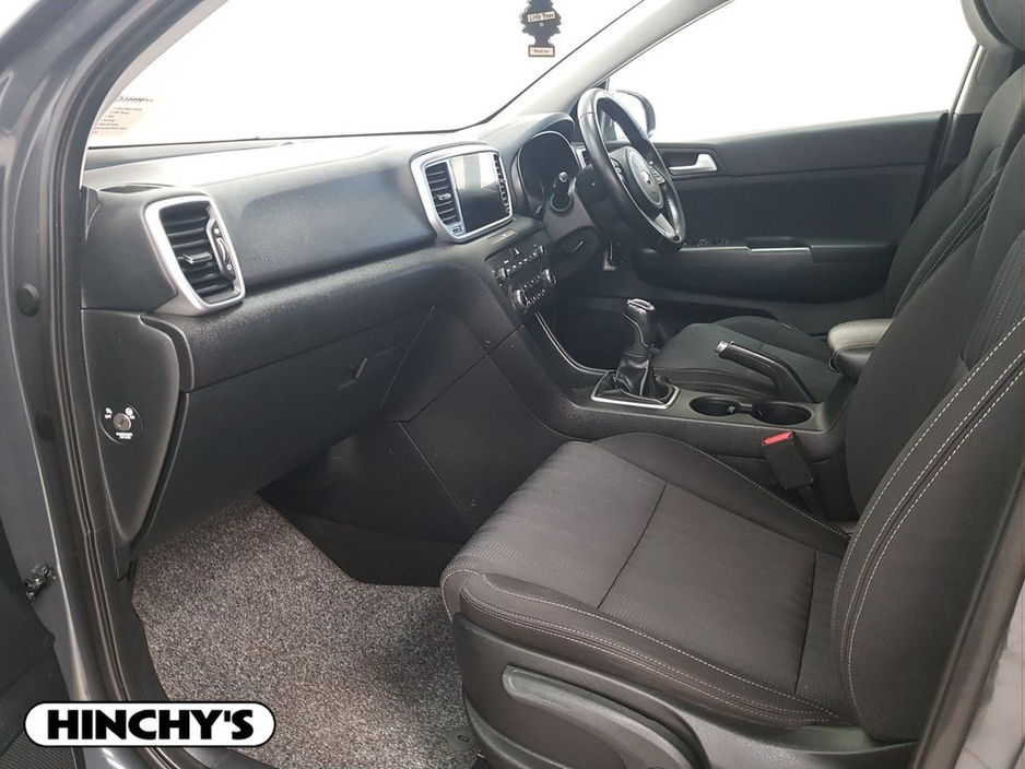 2021 Kia Sportage - image 4