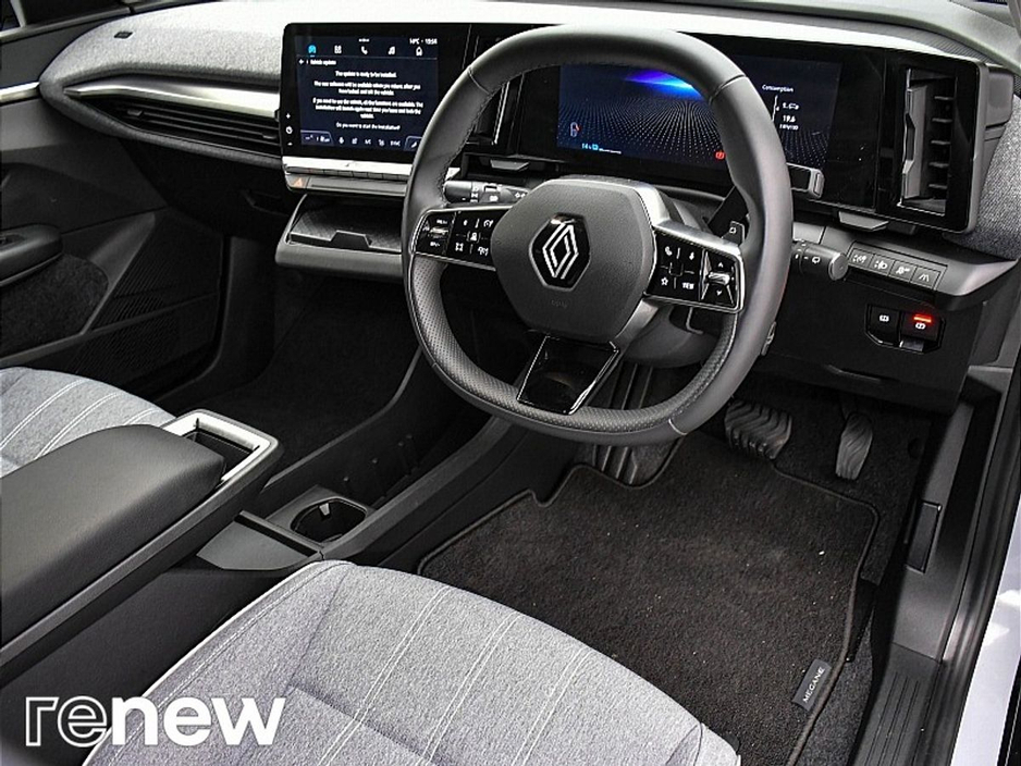 2023 Renault Megane E-Tech Equilibre EV60 220hp €25,990