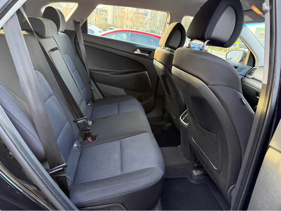 2017 Hyundai Tucson - image 22