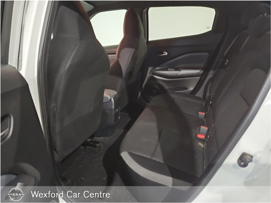 2021 Nissan Juke - image 8