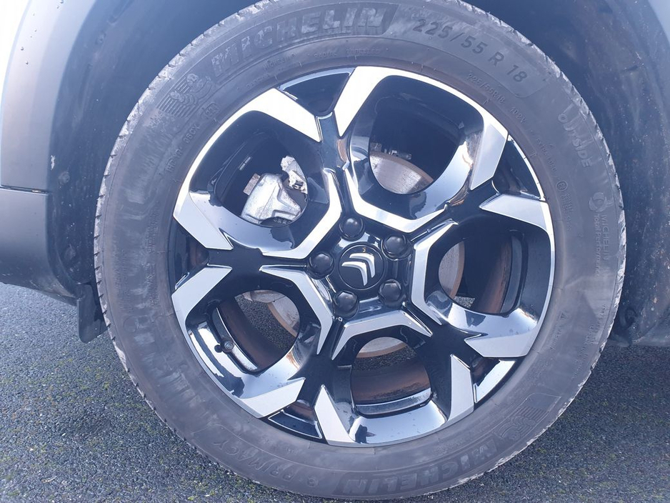 2025 Citroen C5 Aircross Plus Pack 1.2 Petrol Manual , 3192 Kilometres €29,995