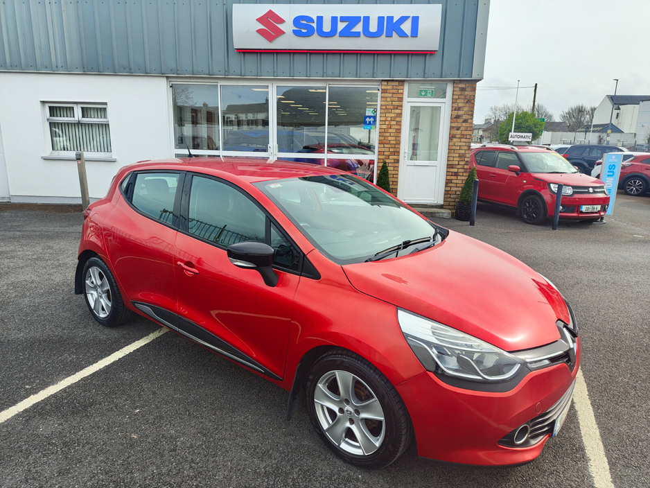 2016 Renault Clio - image 2