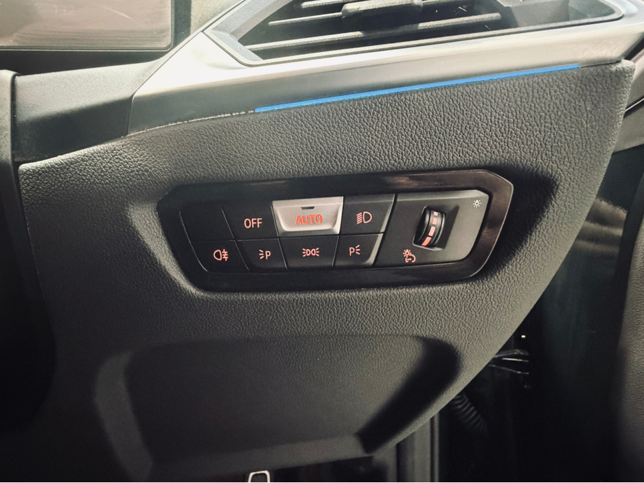 2024 BMW i4 - image 22