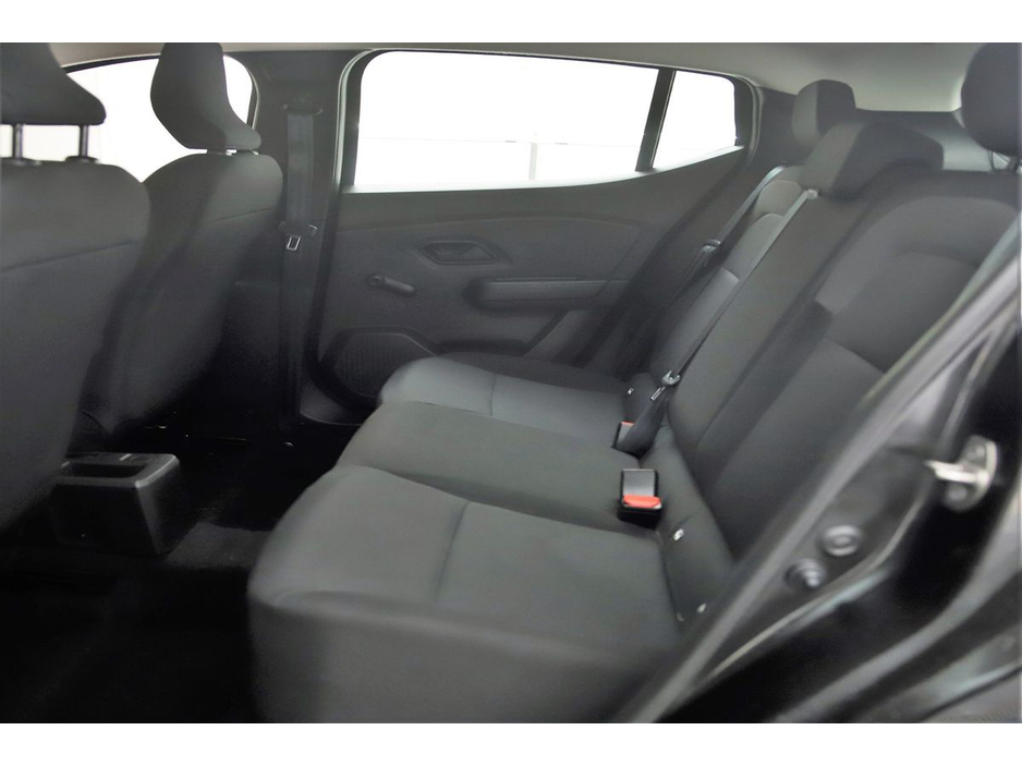 2023 Dacia Sandero - image 16