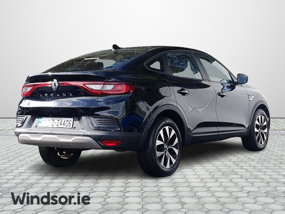 2023 Renault Arkana - image 2