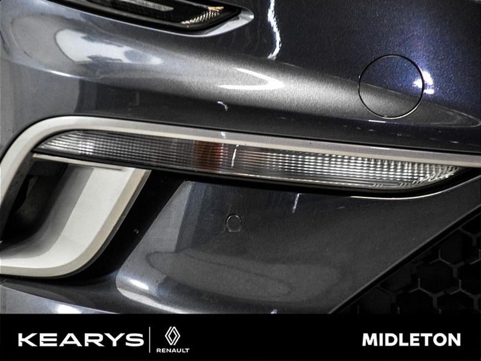 2020 Renault Megane - image 15