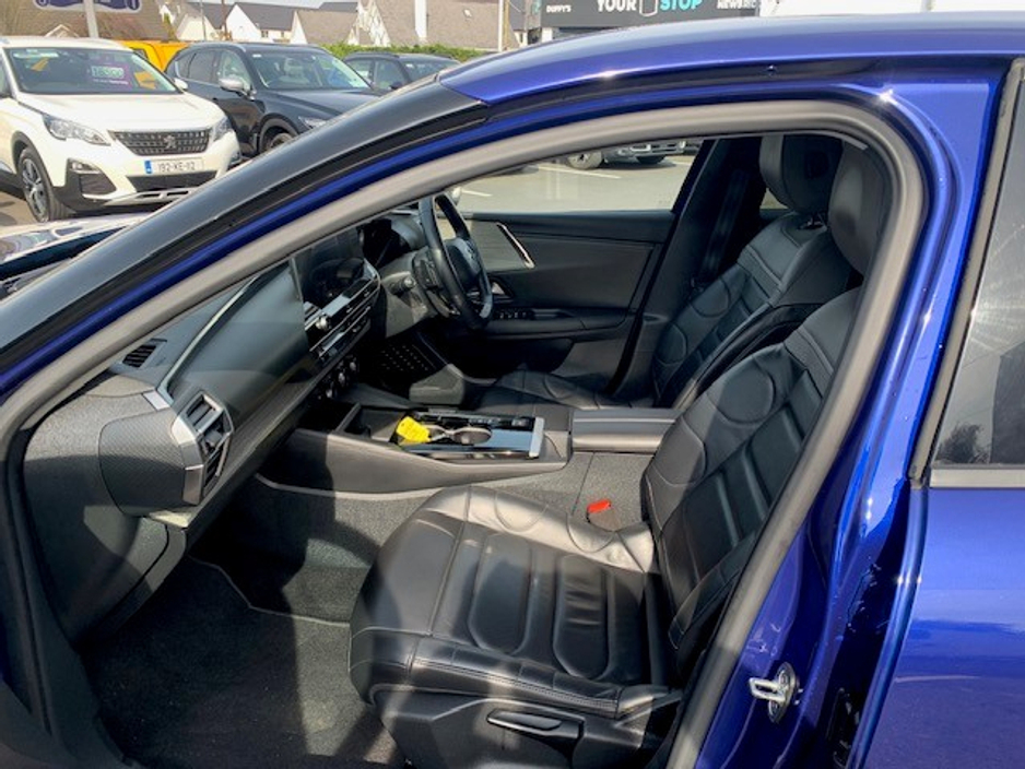 2023 Citroen C5X - image 13