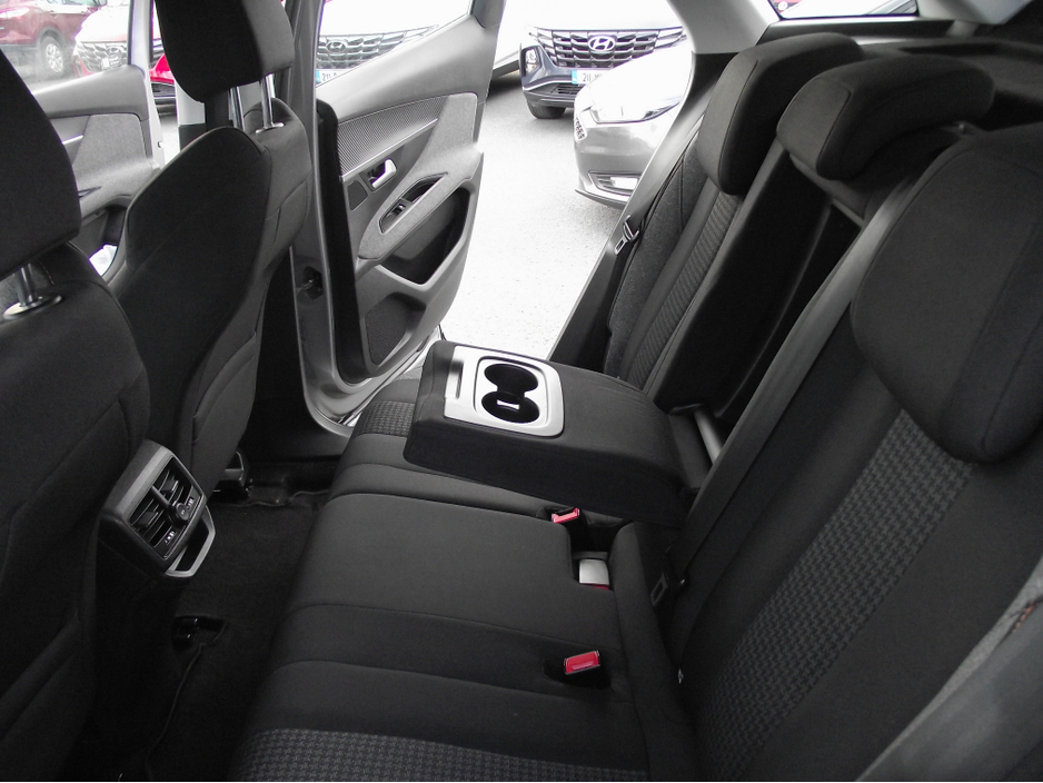 2017 Peugeot 3008 - image 14