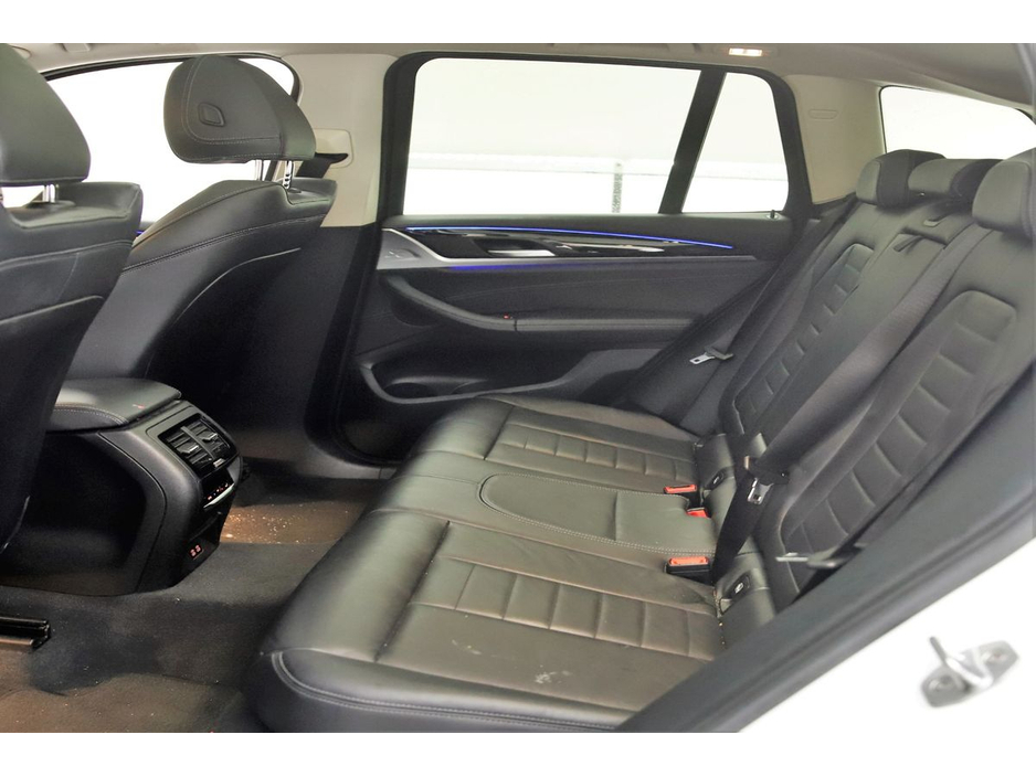 2020 BMW X3 - image 16