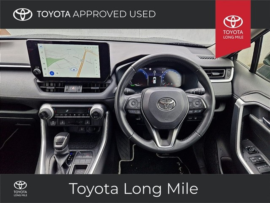 2024 Toyota Rav4 - image 9