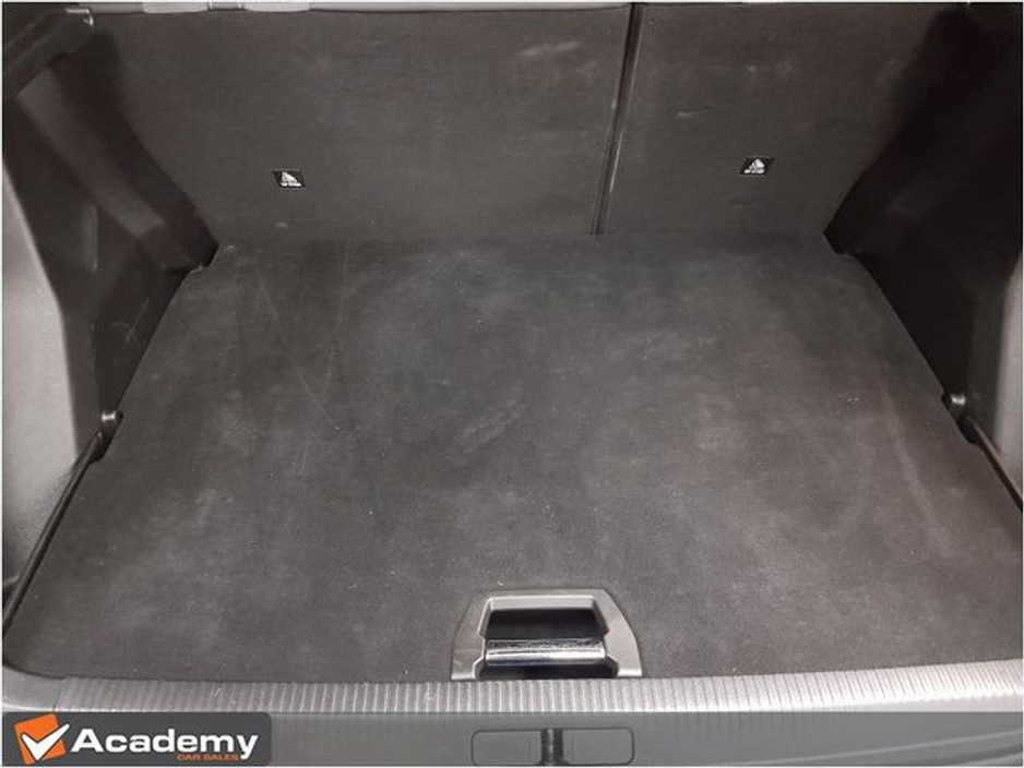 2023 Peugeot 2008 - image 16