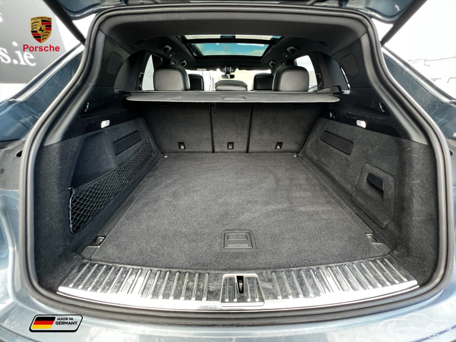 2020 Porsche Cayenne - image 24