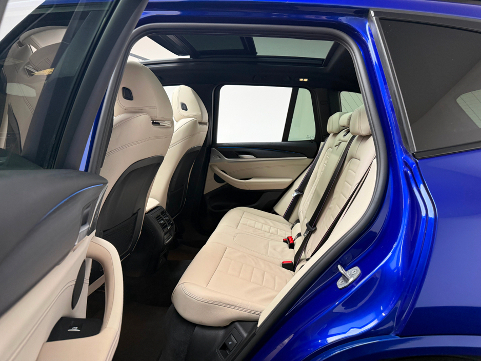 2022 BMW X3 - image 16